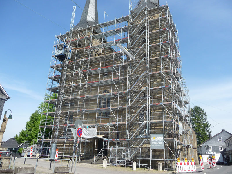 marialinden-kirche-montage-001.jpg