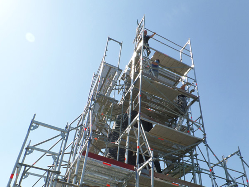 marialinden-kirche-montage-turm-002.jpg